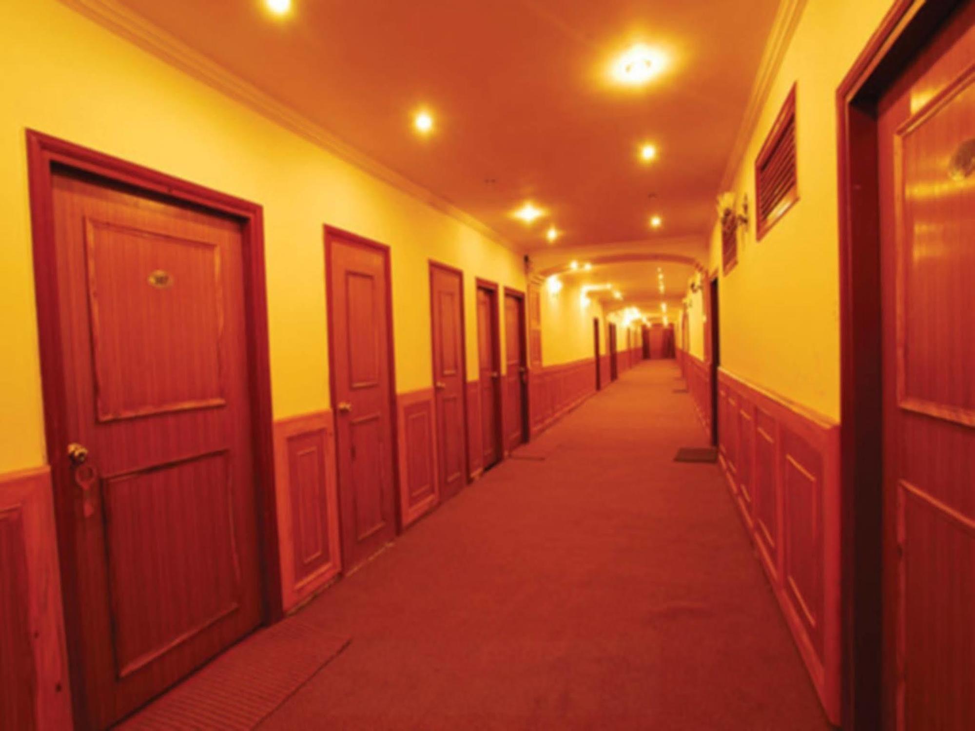 Clifftop Club Auli Joshimath Exterior photo